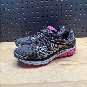 Saucony Omni 13 Womens Size 7.5 Black Gray Pink Athletic Running Shoes Sneakers